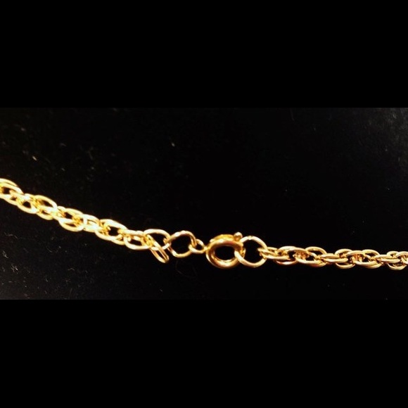 Vintage Gold Chain Link And Pendant Necklace - Picture 4 of 4